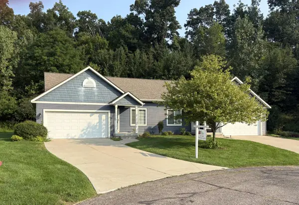 4207 Sand Valley Drive Ne #9, Rockford, MI 49341