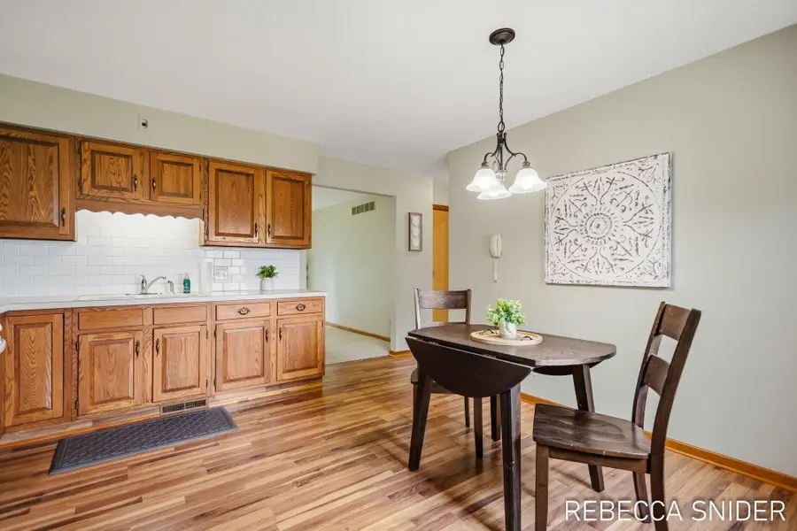 5692 Leisure S Drive Se, Grand Rapids, MI 49548 - #3
