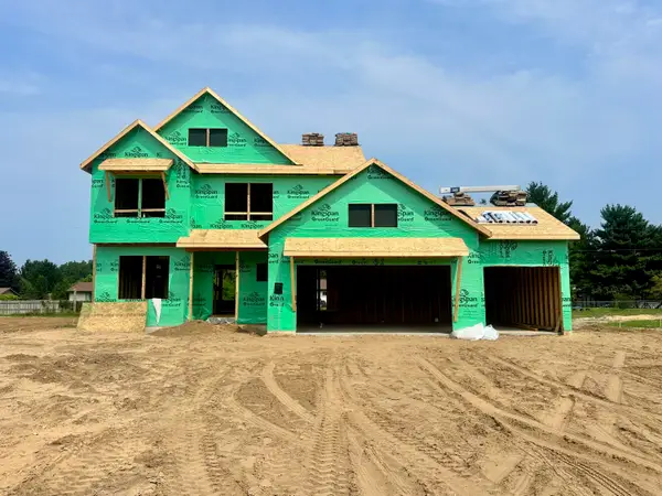 2147 Emerald Shore Circle Ne, Grand Rapids, MI 49505