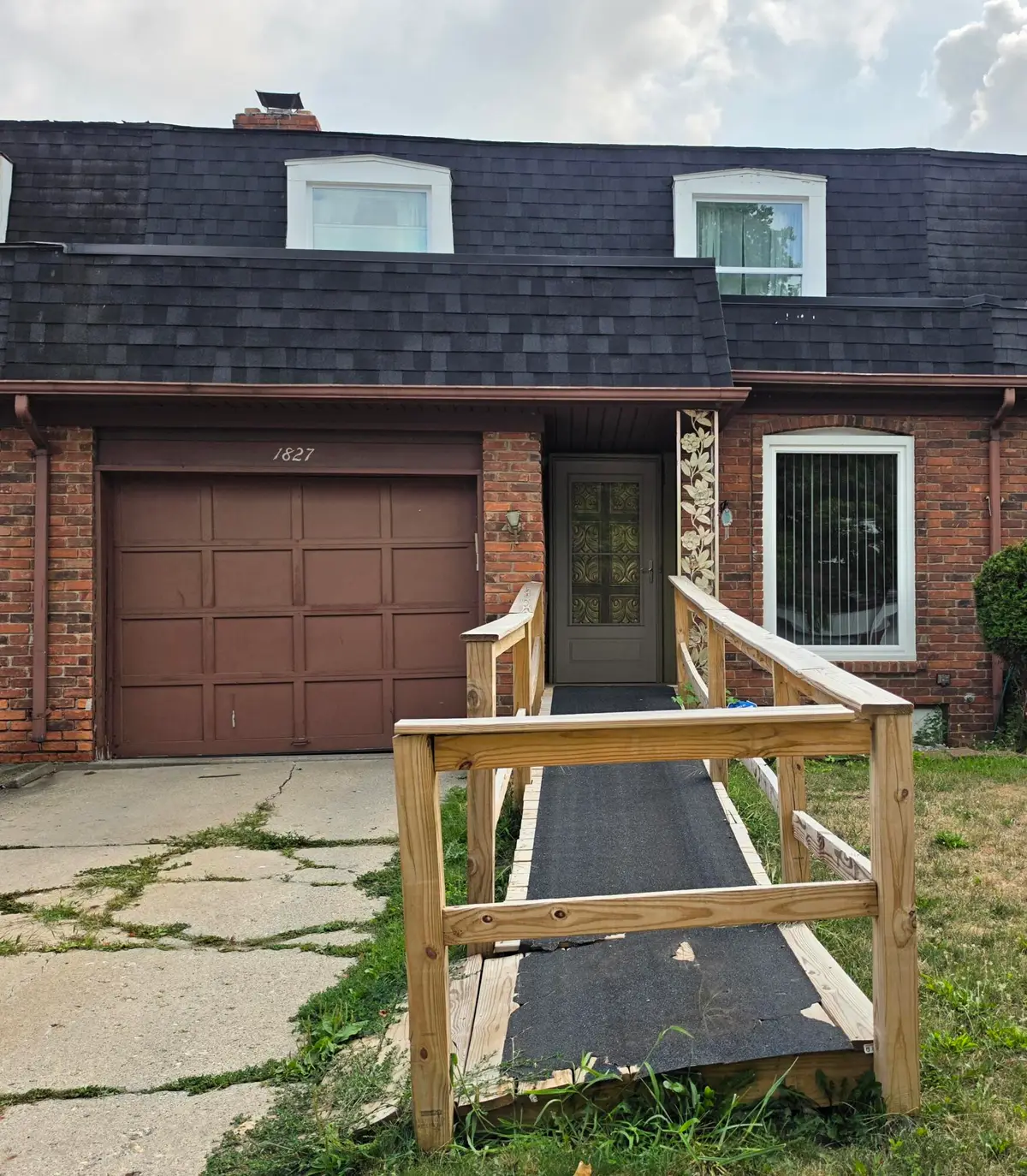 1827 Willowbrook Circle, Flint, MI 48507 - #1