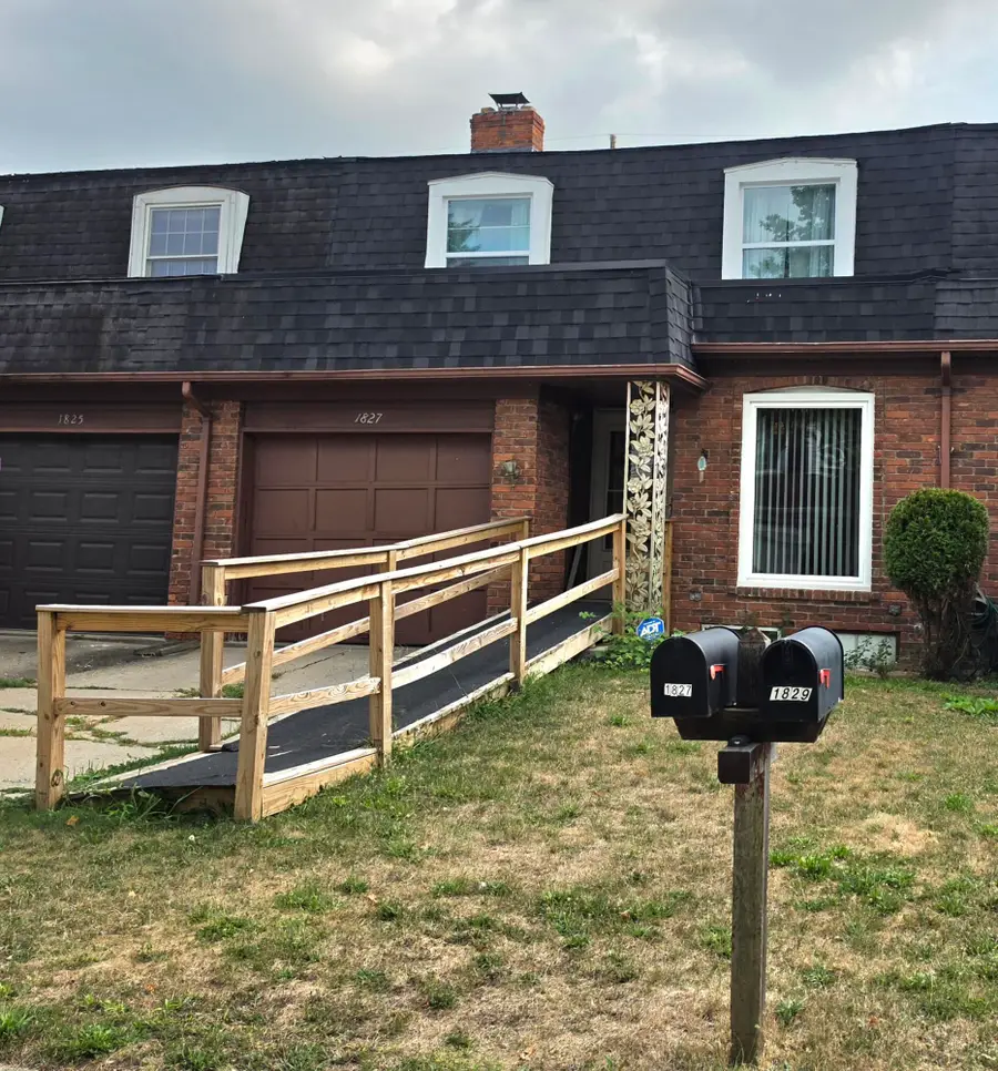 1827 Willowbrook Circle, Flint, MI 48507 - #2