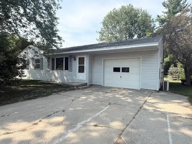 306 W Beryl Street, Scottville, MI 49454 - #1