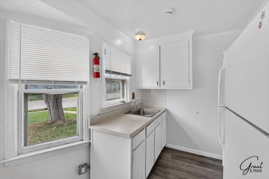 22107 15 Mile Road, Clinton Township, MI 48035 - #3