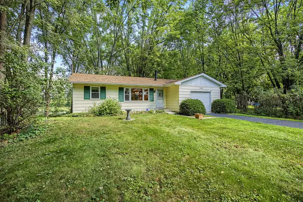 1940 Maple Grove Road, Jackson, MI 49201