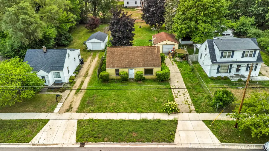 348 Ridgewood Street Se, Grand Rapids, MI 49548 - #2