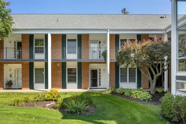 2311 Wealthy Street Se #22, Grand Rapids, MI 49506