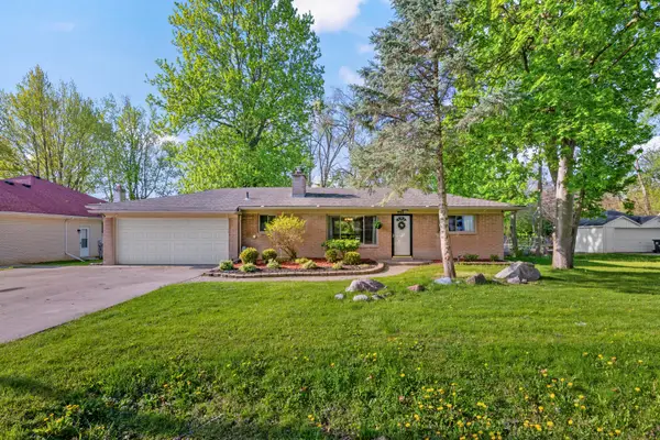 950 Gallaland Avenue, Rochester Hills, MI 48307