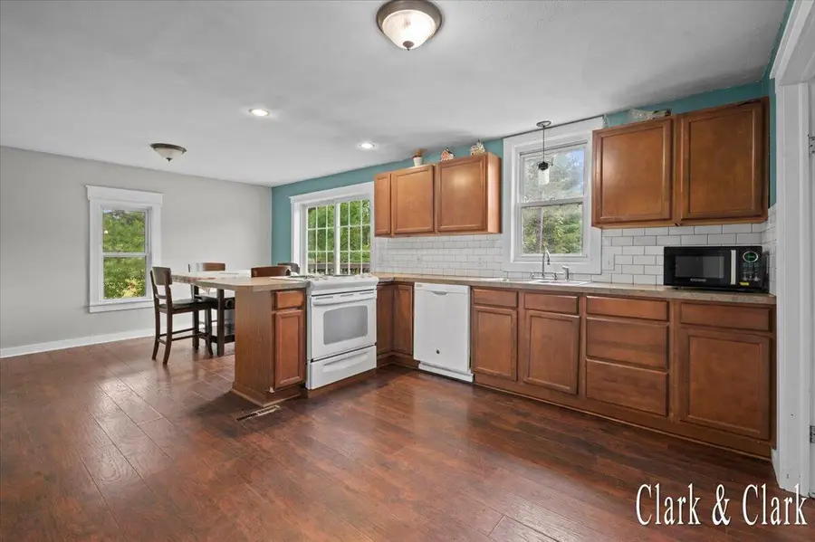 2016 E Croton Drive, Newaygo, MI 49337 - #3