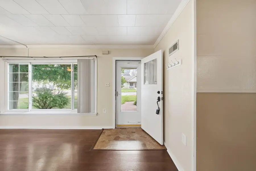 404 Heyser Street, Jackson, MI 49203 - #3