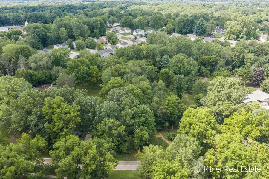 1859 Oakleigh Avenue Nw, Grand Rapids, MI 49504 - #2