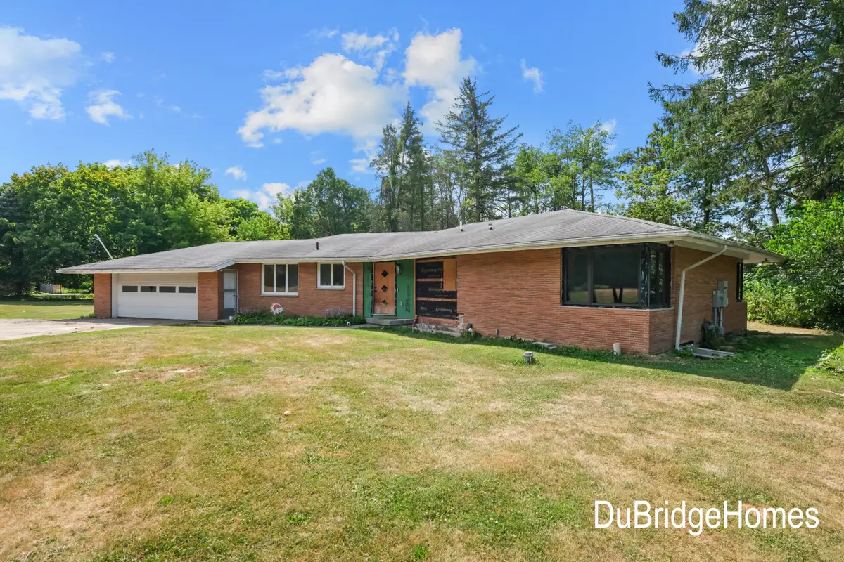 311 Honey Creek Avenue Se, Ada, MI 49301 - #1