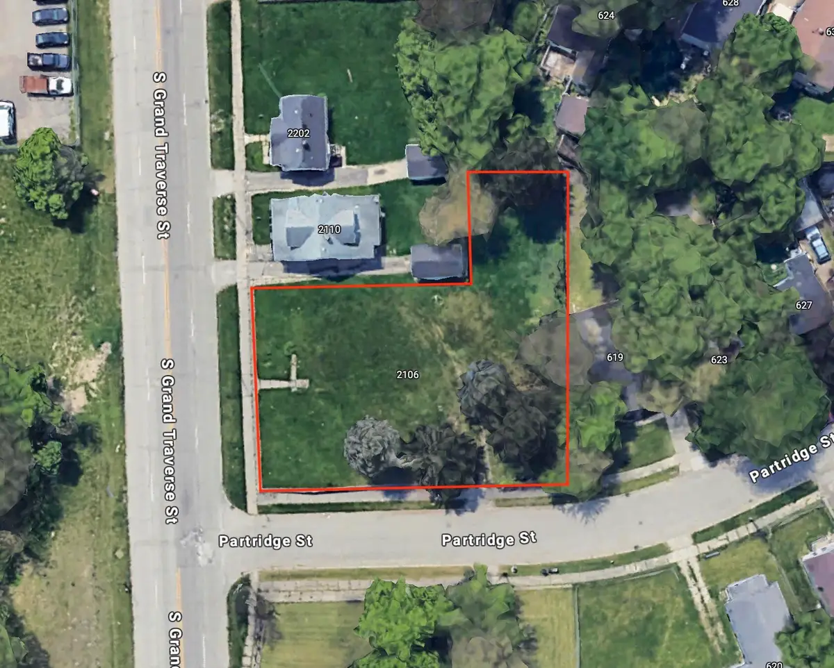 2106 S Grand Traverse Street, Flint, MI 48503 - #1