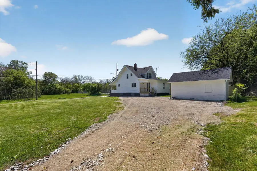 2106 S Grand Traverse Street, Flint, MI 48503 - #3