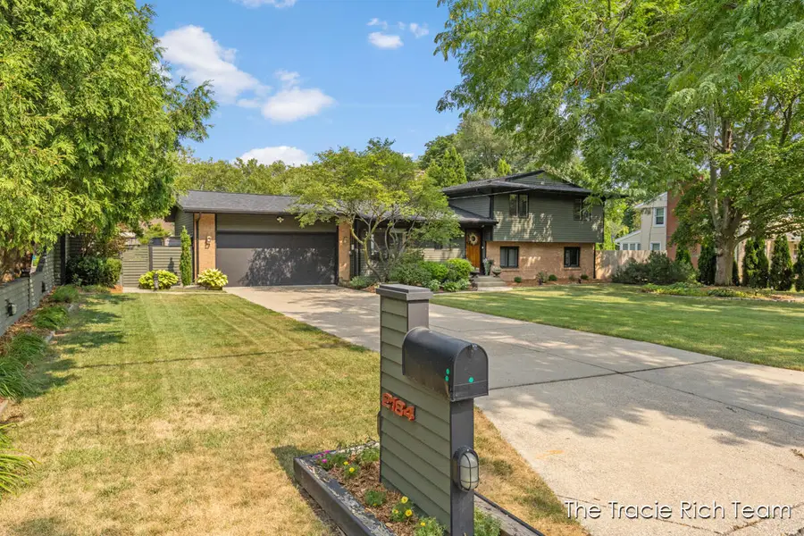 2184 Woodcliff Avenue Se, Grand Rapids, MI 49546 - #3