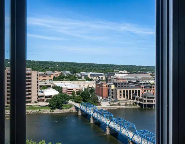 122 Campau Circle Nw, Grand Rapids, MI 49503