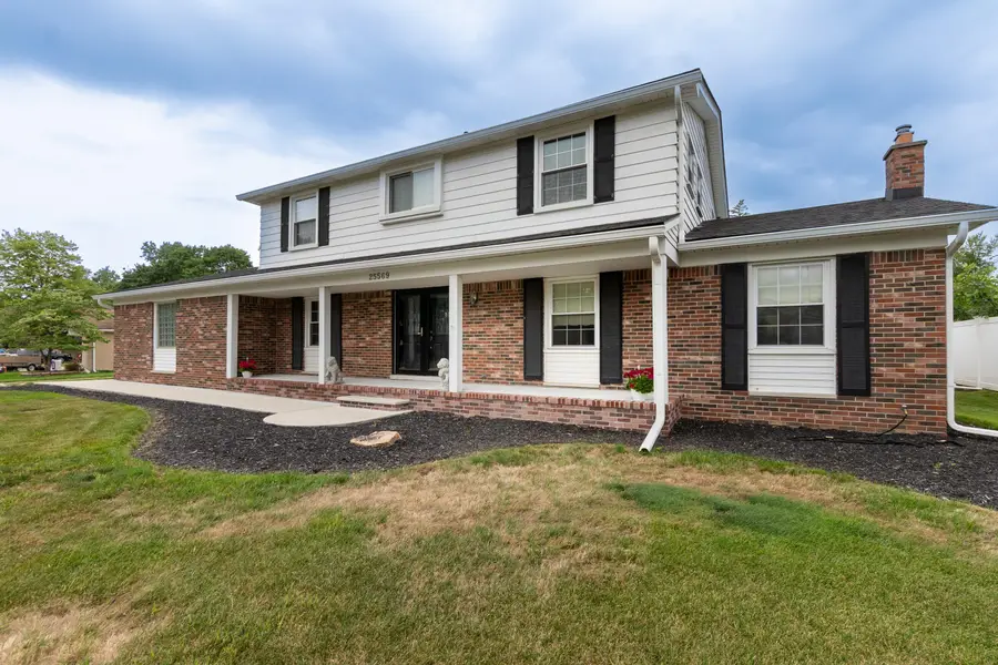 25569 Kilreigh Drive, Farmington Hills, MI 48336 - #2