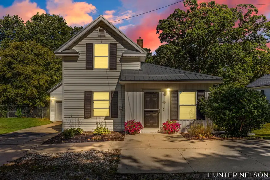 48 Arthur Street, Grant, MI 49327 - #3