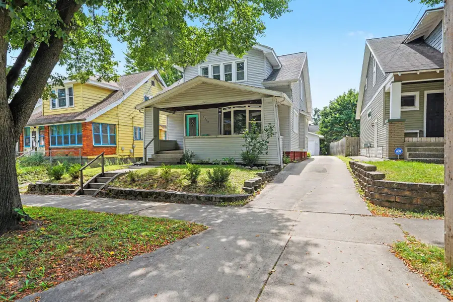 1216 Hovey Street Sw, Grand Rapids, MI 49504 - #3