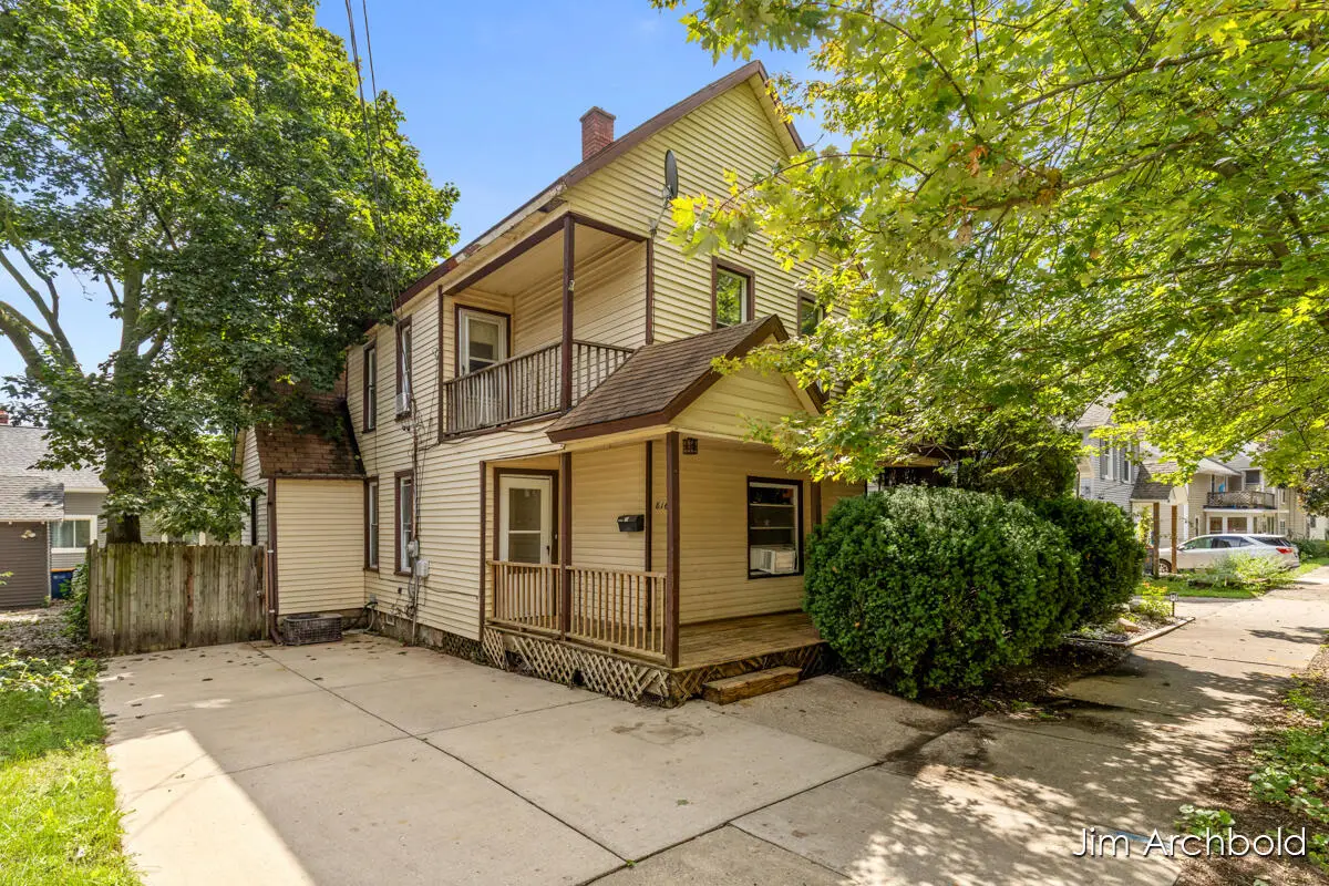 816 Jennette Avenue Nw, Grand Rapids, MI 49504 - #1