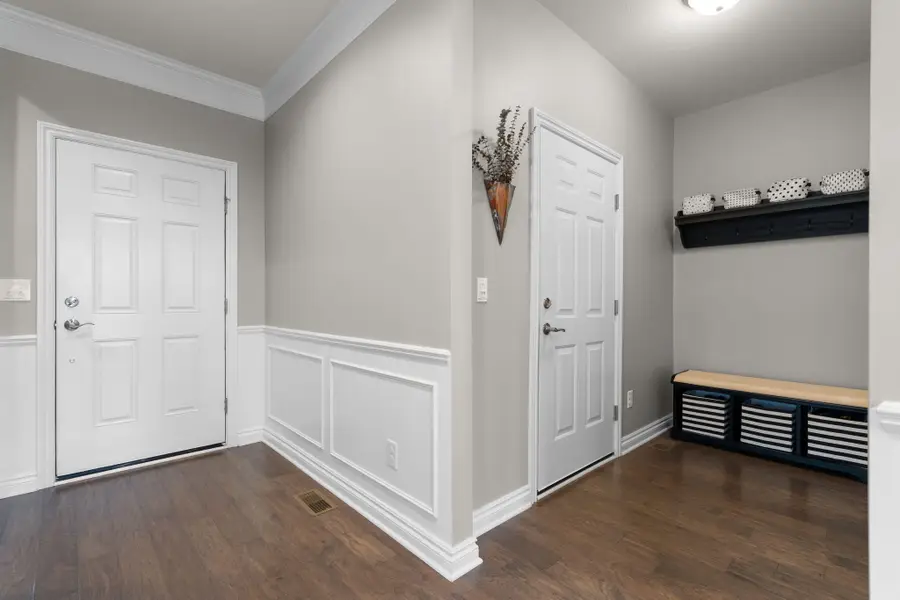 568 Ivyland Street, Ann Arbor, MI 48108 - #3