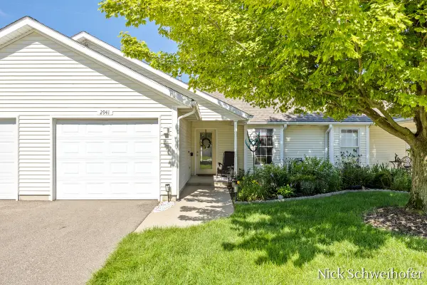 2941 Willow Terrace Court #46, Holland, MI 49424