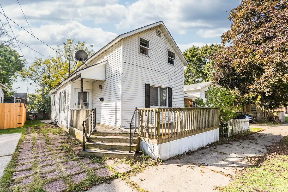 1122 3rd Street Nw, Grand Rapids, MI 49504 - #1