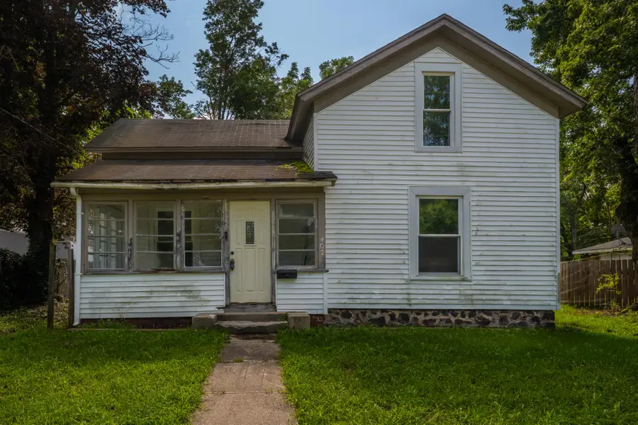 407 Michigan Avenue, Dowagiac, MI 49047 - #2