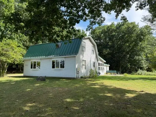 9751 W Howard City-edmore, Lakeview, MI 48850 - #1