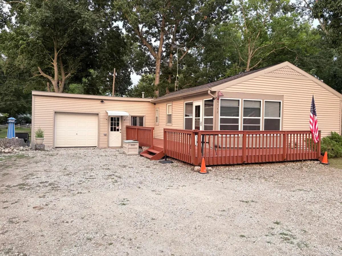 8742 Wildwood Court, Jackson, MI 49201 - #1