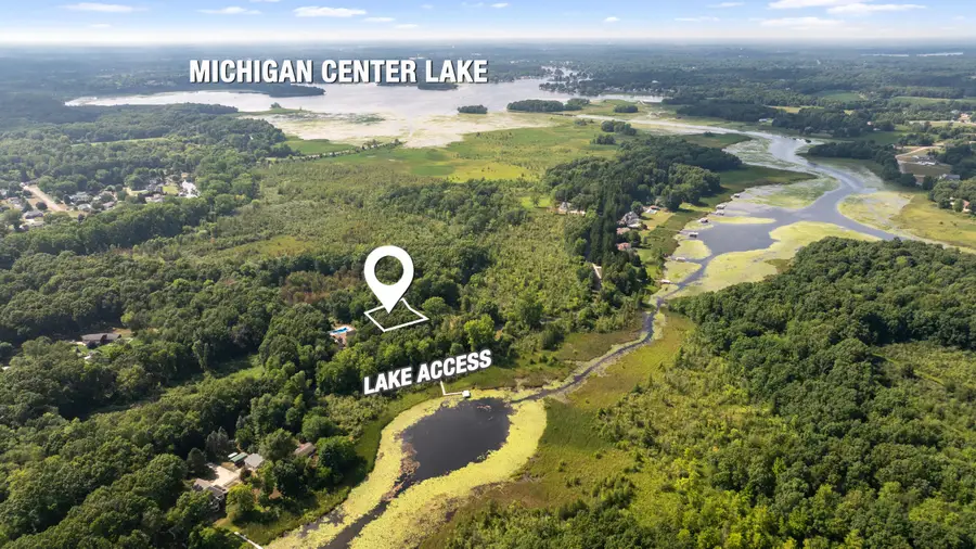 3 Peninsula Drive, Jackson, MI 49201 - #2