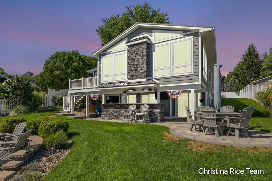 1644 N Lakeview Drive, Mears, MI 49436 - #2