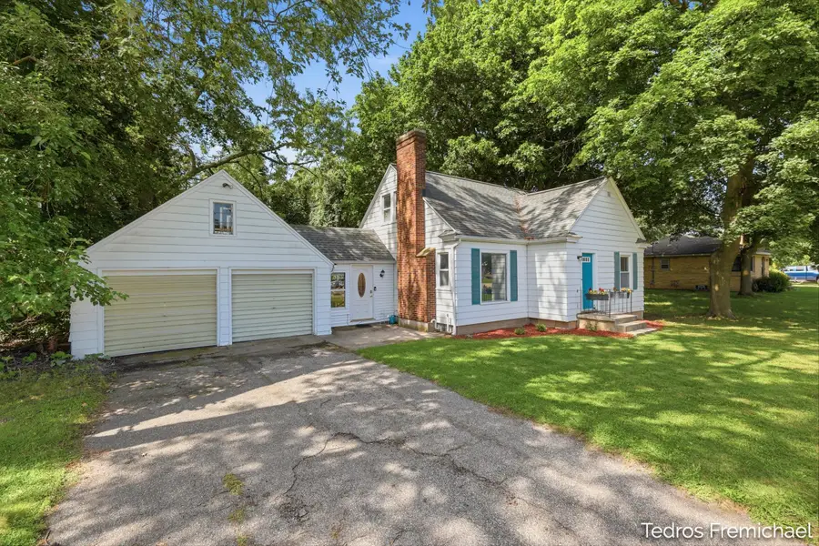 3372 Evert Street Nw, Grand Rapids, MI 49534 - #2