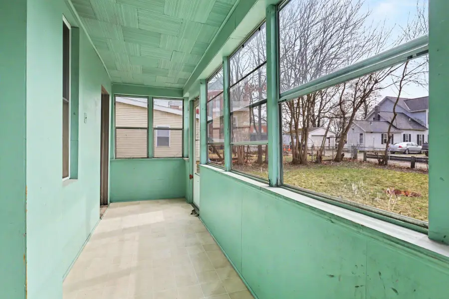 154 Carrier Street Ne, Grand Rapids, MI 49505 - #3