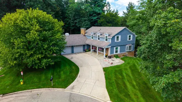4401 Glenrose Terrace, Kalamazoo, MI 49008