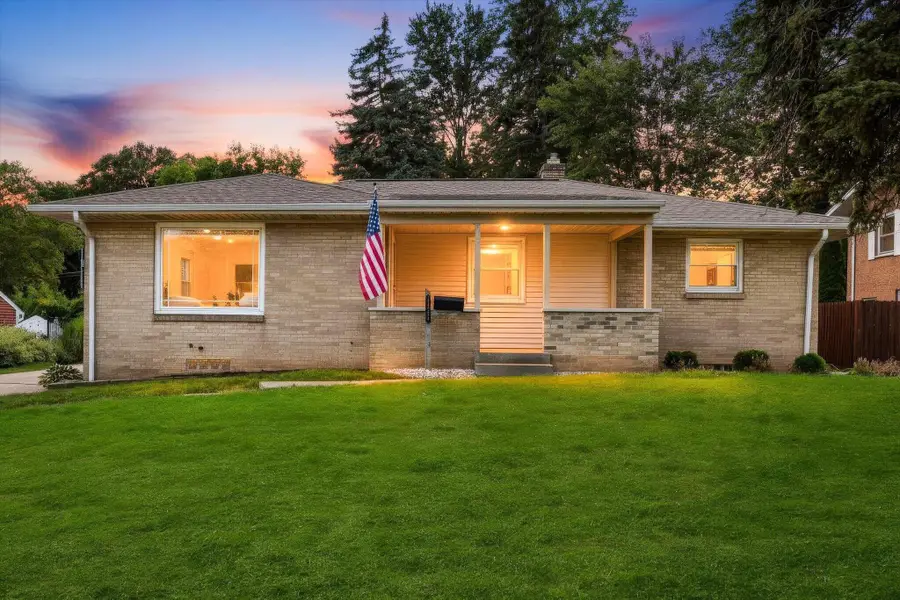 1752 Lake Michigan Drive Nw, Grand Rapids, MI 49504 - #2