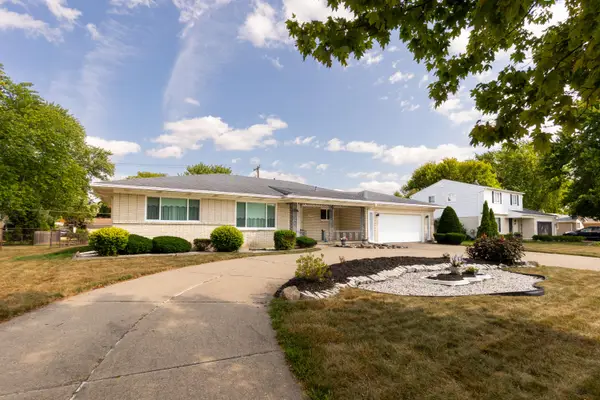 17596 Levan Road, Livonia, MI 48152