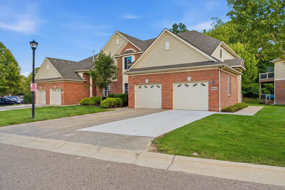 29442 Woodpark Circle, Warren, MI 48092 - #1
