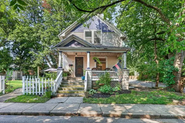 611 Elmwood Court, Kalamazoo, MI 49007