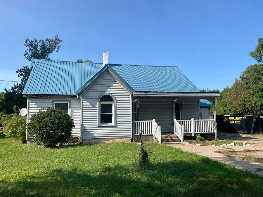 2031 10 Mile Road Ne, Comstock Park, MI 49321 - #2