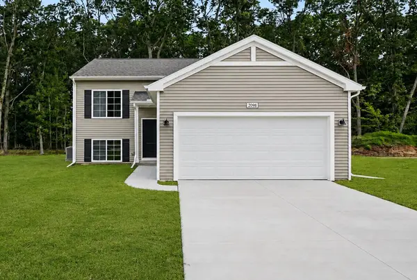 1206 Pine Street, Three Rivers, MI 49093