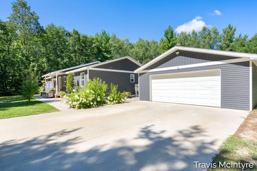 20392 Gates Road, Howard City, MI 49329 - #2