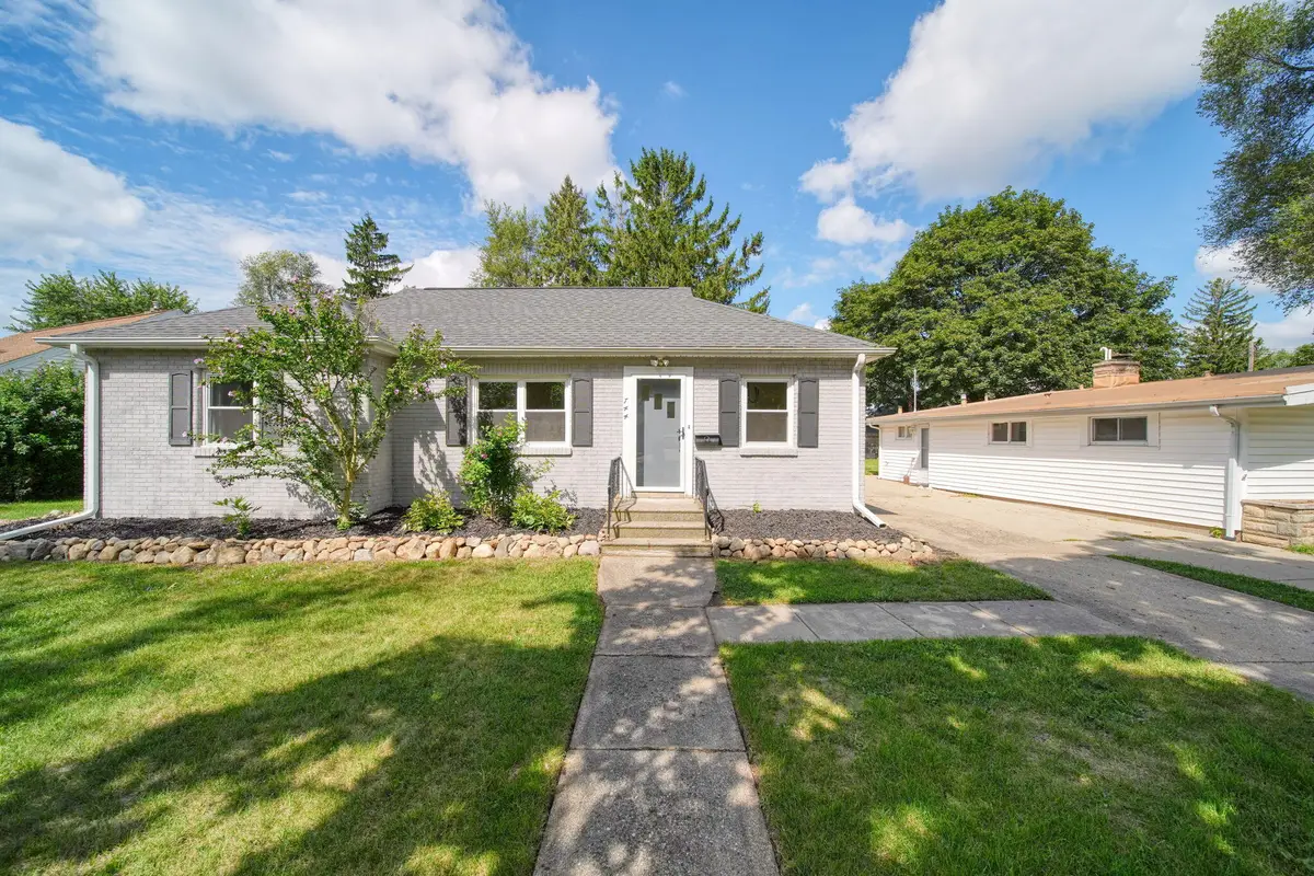 744 Briarcliff Road, Jackson, MI 49203 - #1