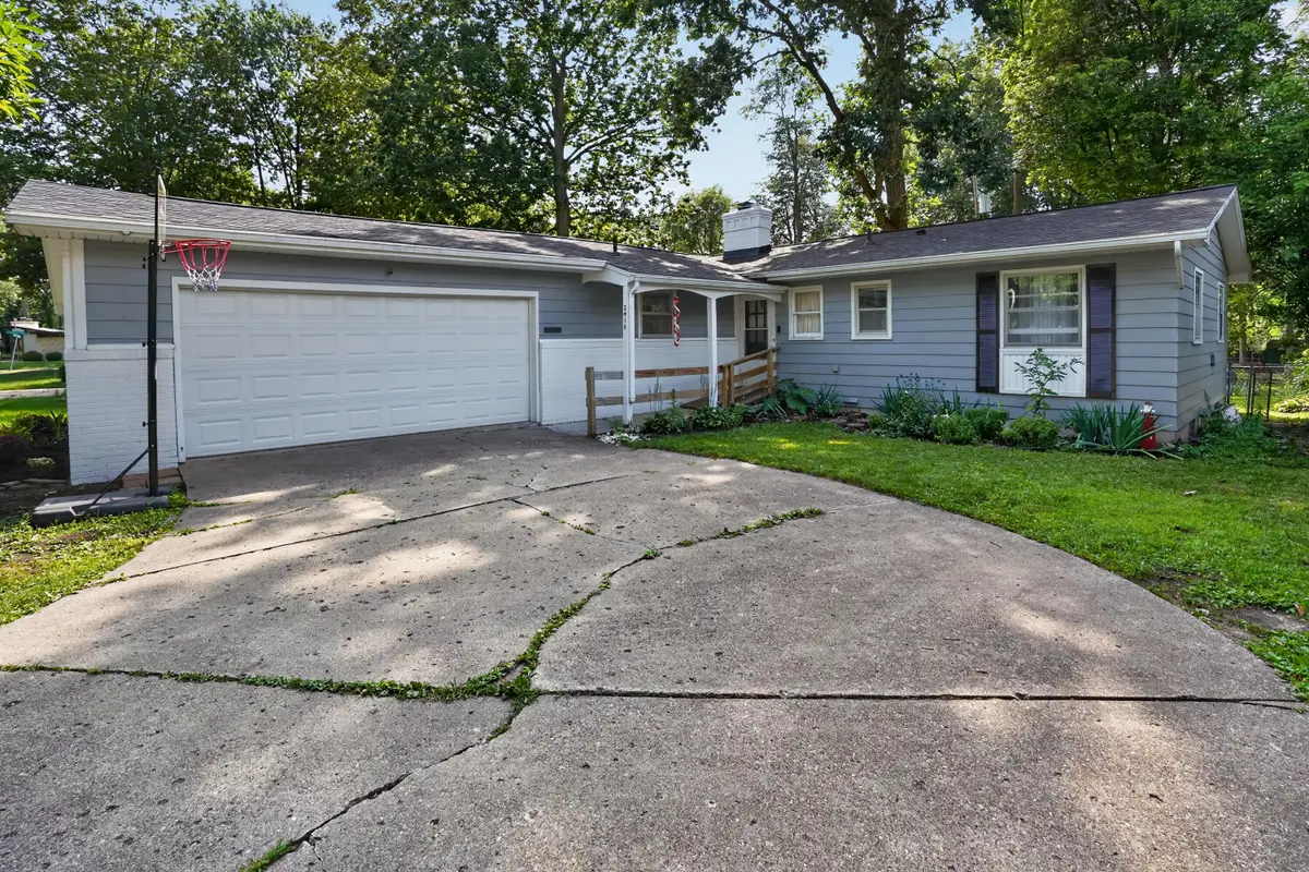 2410 Rossiter Place, Lansing, MI 48911 - #1
