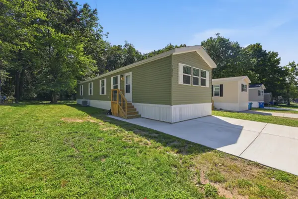 10658 Orion Drive Ne, Rockford, MI 49341
