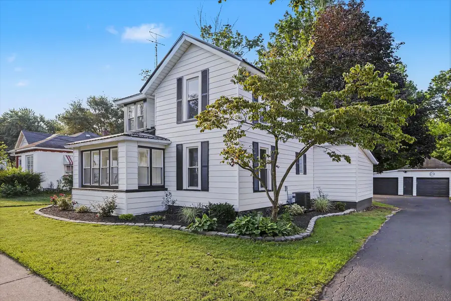 105 W Telegraph, Dowagiac, MI 49047 - #2