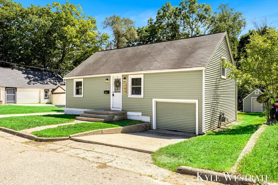 104 Sunnyside Court, Greenville, MI 48838 - #3