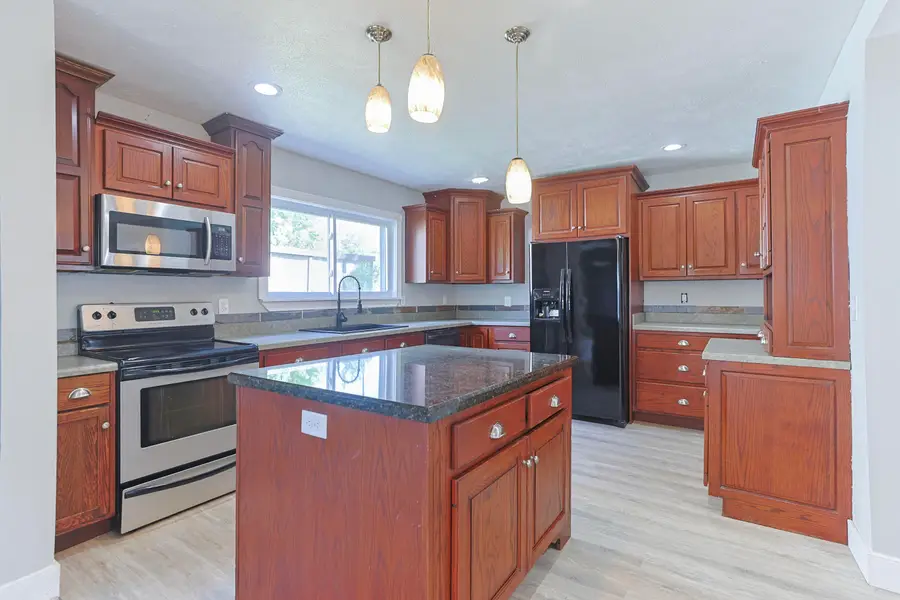 1542 Clarendon Avenue, Niles, MI 49120 - #3