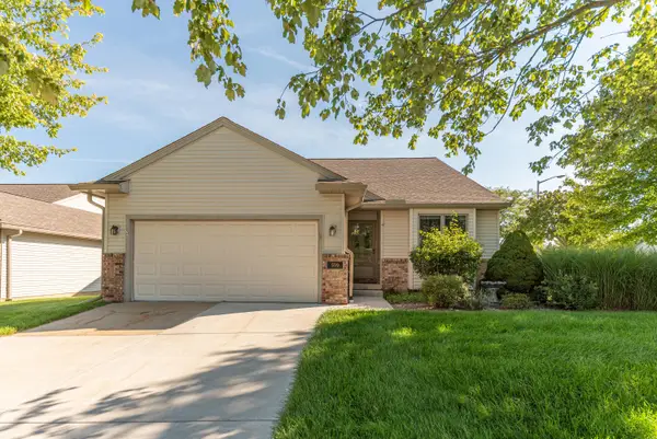599 Sycamore Circle, Saline, MI 48176