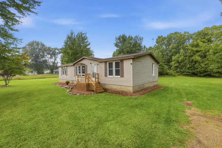 9949 10 Mile Road Ne, Rockford, MI 49341 - #2