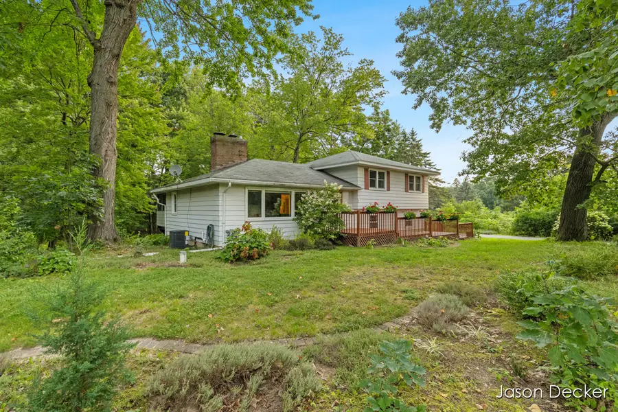 6181 10 Mile Road Ne, Rockford, MI 49341 - #3